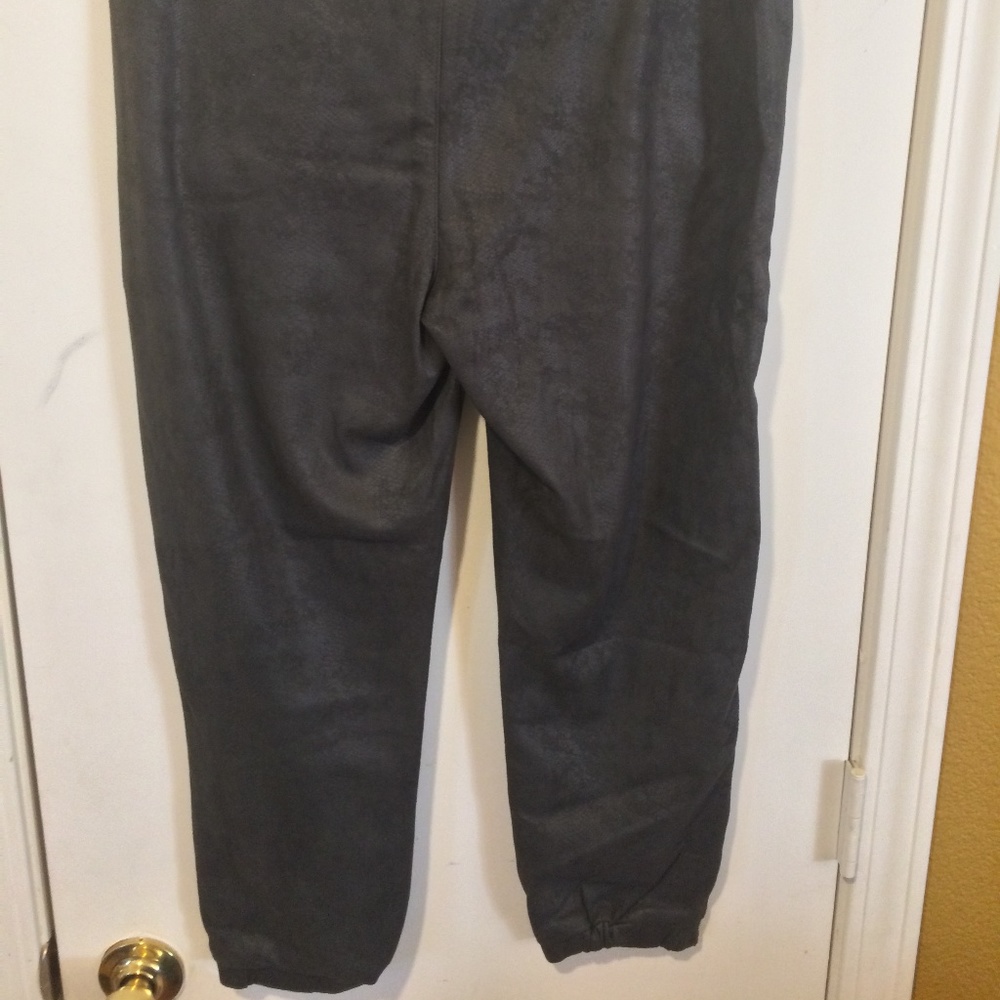 Black Orchid women's reptile stretch ankle zip cropped sweat jogger pants 28x22 - Picture 5 of 5